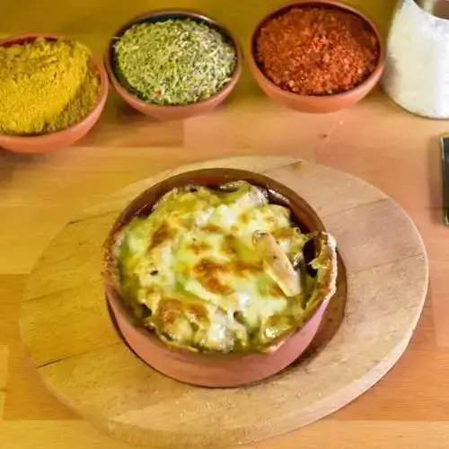 Mushrooms with Cheddar in Casserole