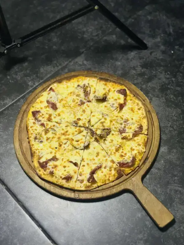 PASTIRMALI PİZZA