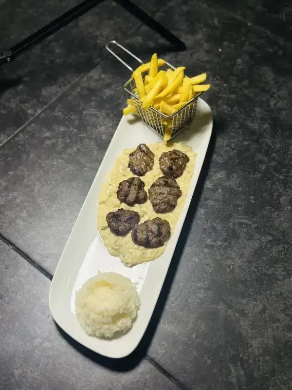 Meatballs with Beğendi