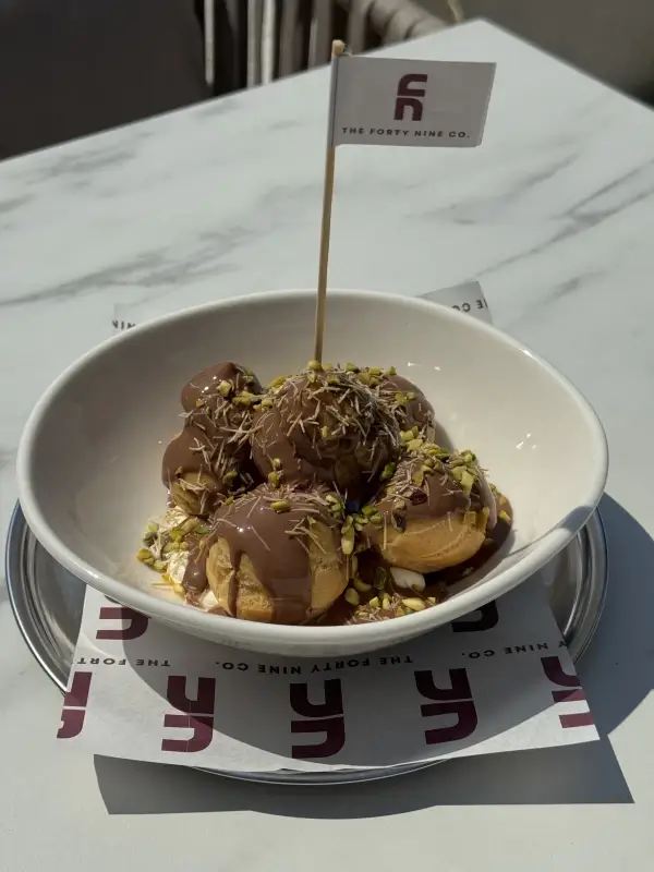 Fıstıklı Kadayıflı profiterol